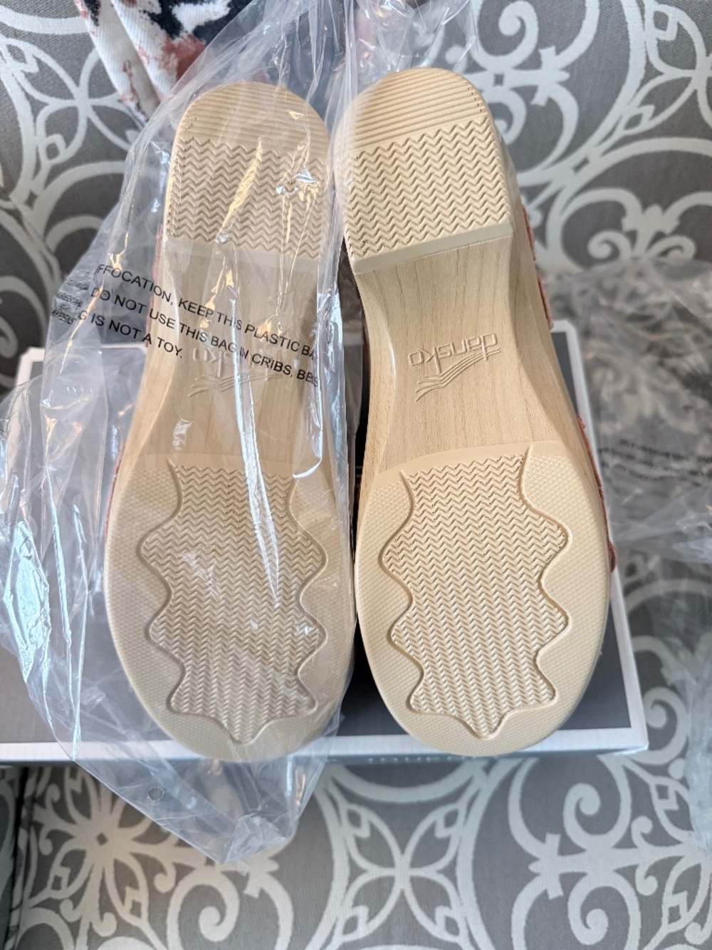 NWT Dansko Season Petal Suede Sandals EU 40 US 9.5 Adjustable Comfort Wedge - Picture 6 of 9
